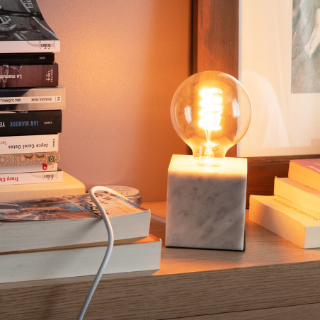 Ampoule LED (G95) / Vintage, culot E27, 4W cons. (28W eq.), 300 lumens, lumière blanc chaud