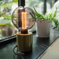 Ampoule LED déco Hologramme Globe (G125) au verre fumé, culot E27, 4W cons., 100 lumens, lumière blanc chaud