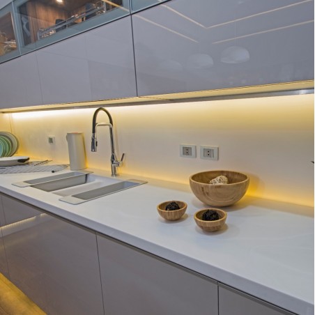 Ruban LED connecté KOZii, 2m, multi-blancs, Variation de température de lumière et d'intensité